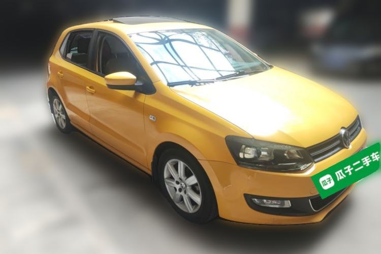 Used Volkswagen Polo 2011 1.4L Automatic ZhiCool Edition Front Right 45 Deg