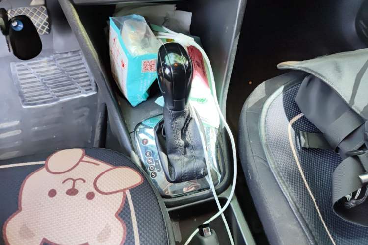 Used Volkswagen Polo 2011 1.6L Automatic ZhiShang Version Gear Lever