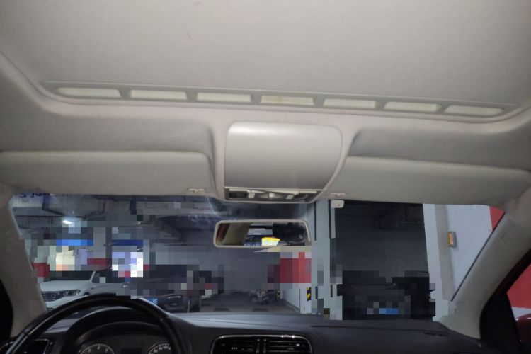 Used Volkswagen Polo 2011 1.6L Automatic ZhiKu Edition Headliner