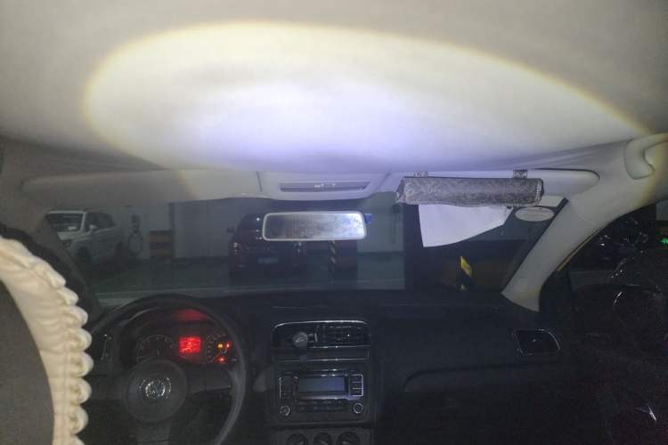 Used Volkswagen Polo 2011 1.6L Manual ZhiShang Edition Headliner