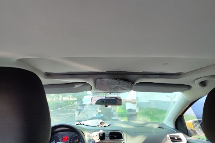 Used Volkswagen Polo 2011 1.6L Automatic ZhiShang Version Headliner