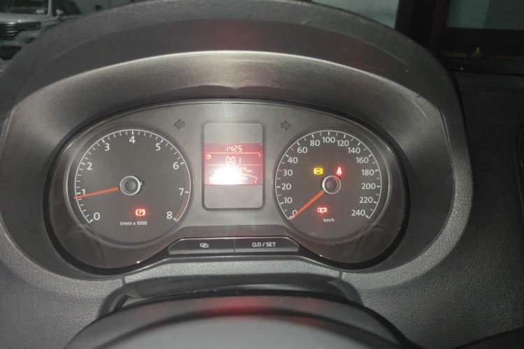 Used Volkswagen Polo 2011 1.6L Manual ZhiShang Edition Instrument Cluster