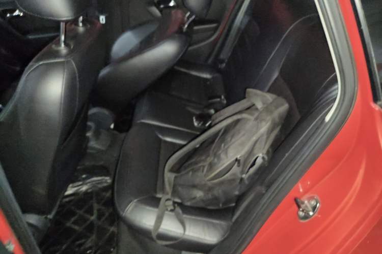 Used Volkswagen Polo 2011 1.6L Automatic ZhiKu Edition Left Rear Seat