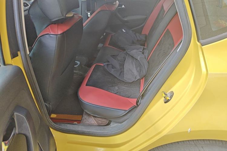 Used Volkswagen Polo 2011 1.6L Manual ZhiShang Edition Left Rear Seat