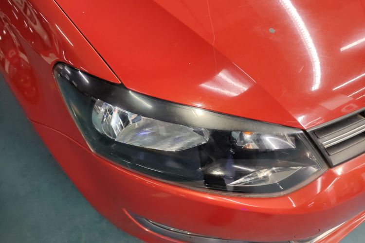 Used Volkswagen Polo 2011 1.6L Automatic ZhiKu Edition Right Front Headlight