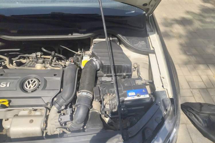 Used Volkswagen Polo 2012 1.4TSI GTI Engine Bay Left
