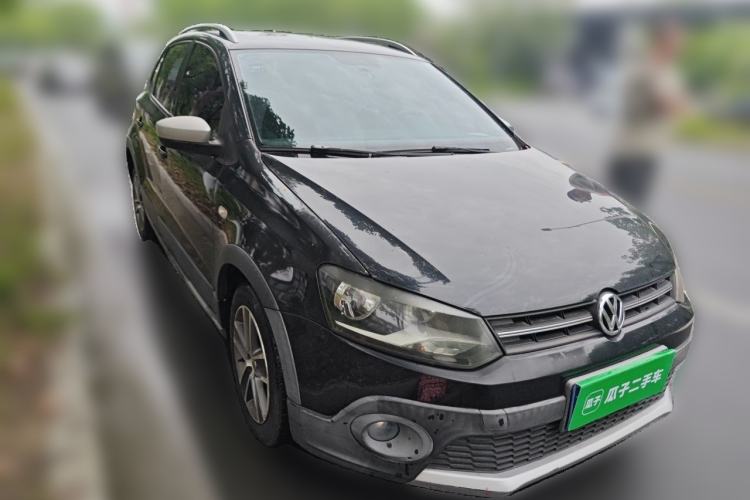 Used Volkswagen Polo 2012 1.6L Cross Polo Automatic Transmission Front Right 45 Deg