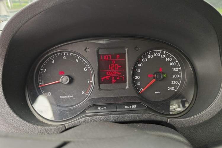 Used Volkswagen Polo 2012 1.6L Cross Polo Automatic Transmission Instrument Cluster