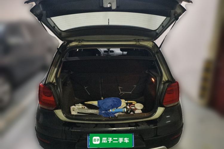 Used Volkswagen Polo 2012 1.6L Cross Polo Automatic Transmission Trunk