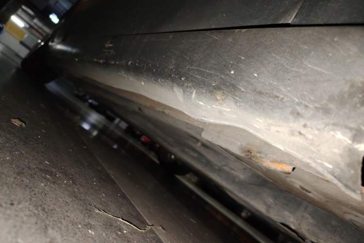 Used Volkswagen Polo 2012 1.6L Cross Polo MT Chassis Front Right