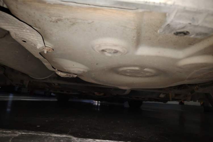 Used Volkswagen Polo 2012 1.6L Cross Polo MT Chassis Rear