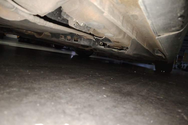 Used Volkswagen Polo 2012 1.6L Cross Polo MT Chassis Rear Right