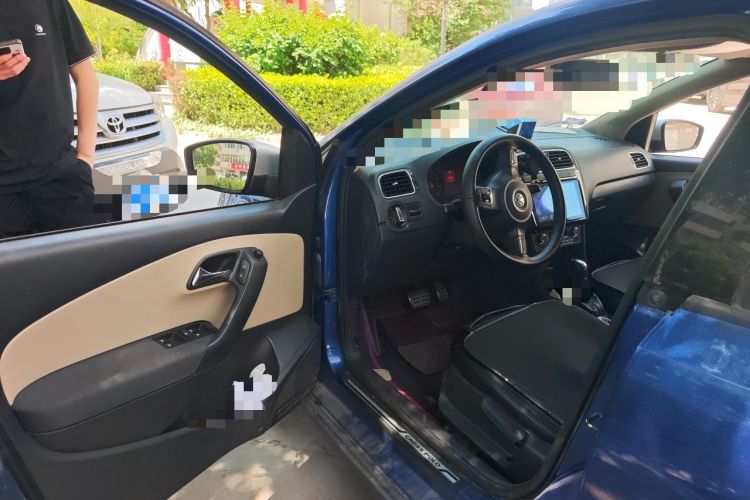 Used Volkswagen Polo 2012 1.6L Cross Polo Automatic Transmission Driver Seat