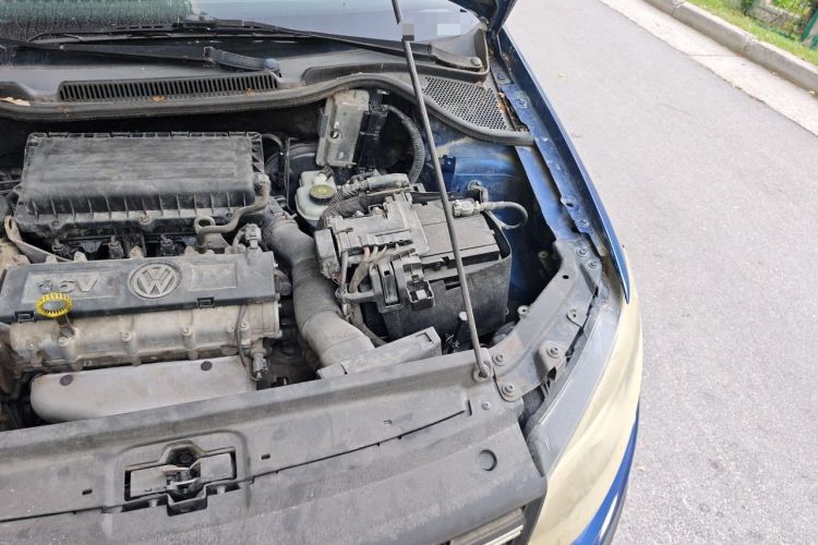 Used Volkswagen Polo 2012 1.6L Cross Polo Automatic Transmission Engine Bay Left