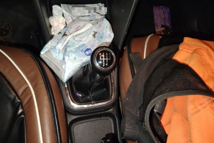 Used Volkswagen Polo 2012 1.6L Cross Polo MT Gear Lever