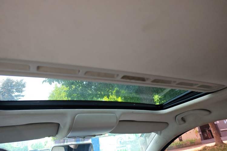 Used Volkswagen Polo 2012 1.6L Cross Polo Automatic Transmission Headliner