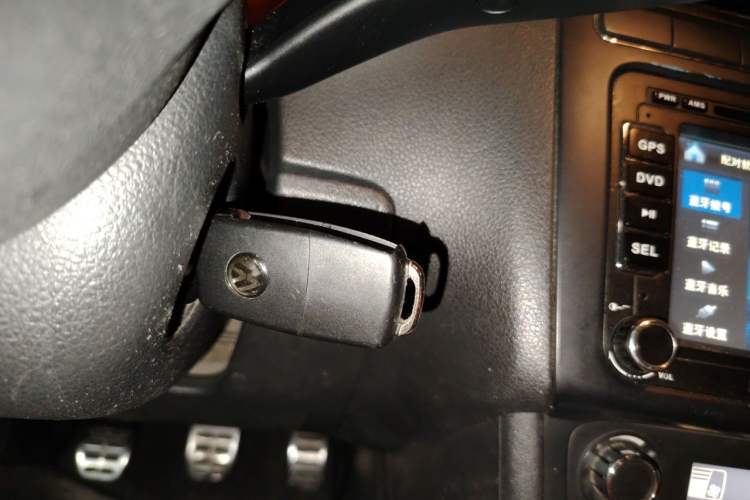 Used Volkswagen Polo 2012 1.6L Cross Polo MT Vehicle Key