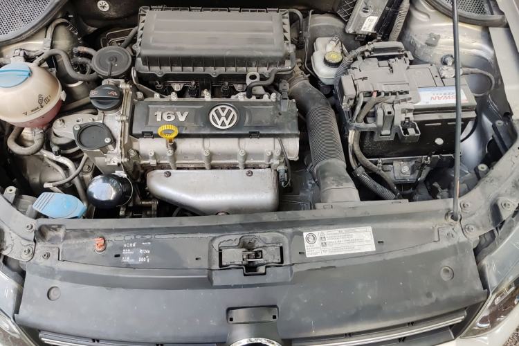 Used Volkswagen Polo 2012 1.6L Cross Polo Automatic Transmission Engine Bay