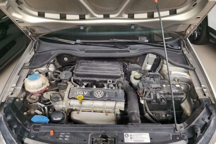 Used Volkswagen Polo 2012 1.6L Cross Polo Automatic Transmission Engine Bay