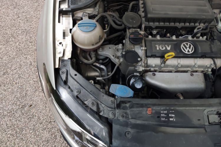 Used Volkswagen Polo 2012 1.6L Cross Polo Automatic Transmission Engine Bay Right