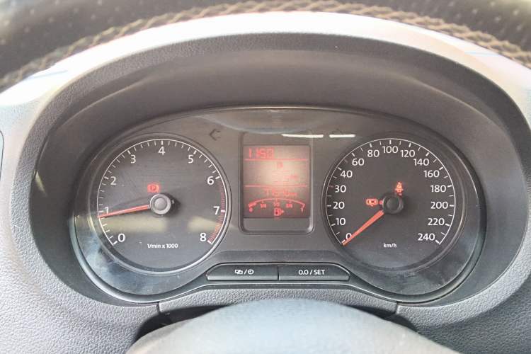 Used Volkswagen Polo 2012 1.6L Cross Polo MT Instrument Cluster