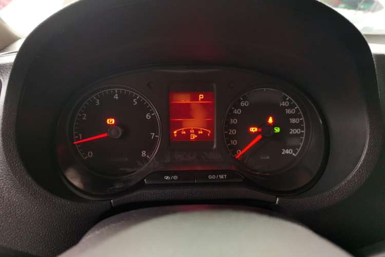 Used Volkswagen Polo 2012 1.6L Cross Polo Automatic Transmission Instrument Cluster