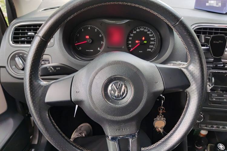Used Volkswagen Polo 2012 1.6L Cross Polo Automatic Transmission Steering Wheel
