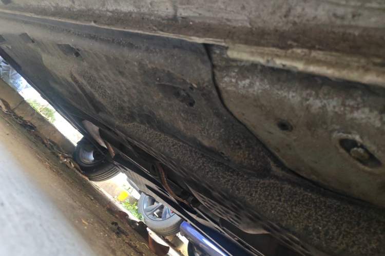 Used Volkswagen Polo 2012 1.6L Cross Polo MT Chassis Front Right
