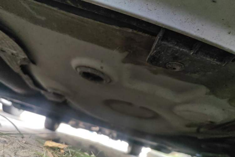Used Volkswagen Polo 2012 1.6L Cross Polo MT Chassis Rear