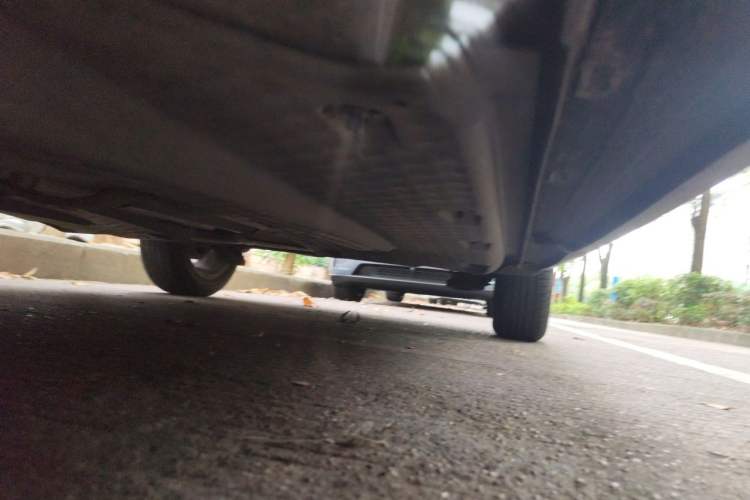 Used Volkswagen Polo 2012 1.6L Cross Polo MT Chassis Front Left