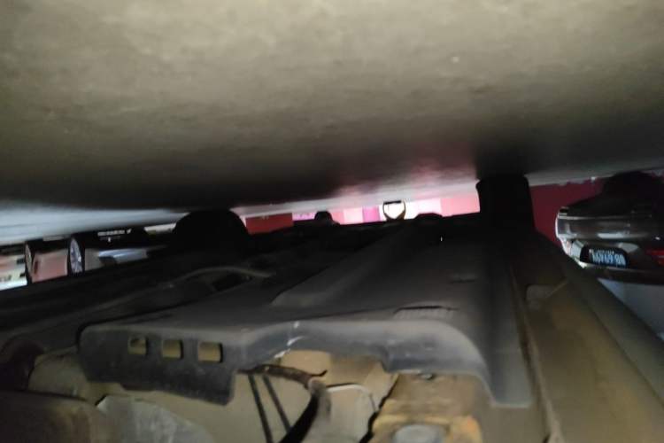 Used Volkswagen Polo 2012 1.6L Cross Polo Automatic Transmission Chassis Rear Left