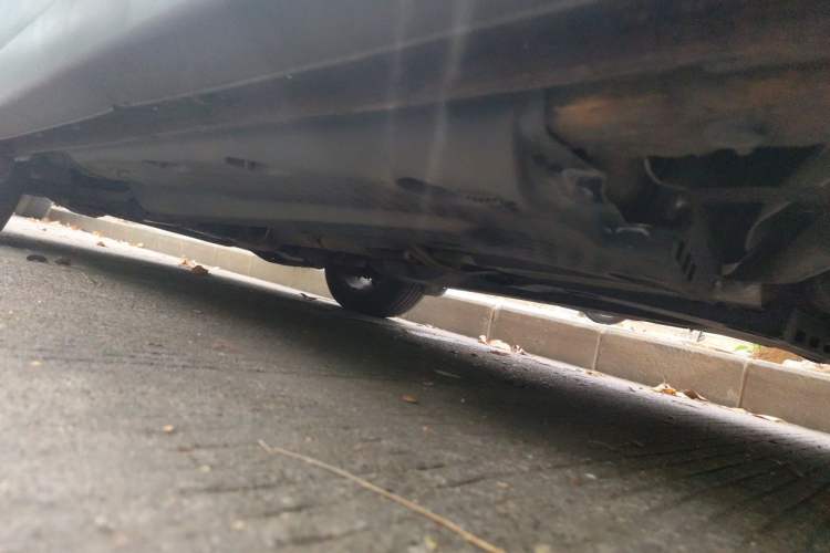 Used Volkswagen Polo 2012 1.6L Cross Polo MT Chassis Rear Left