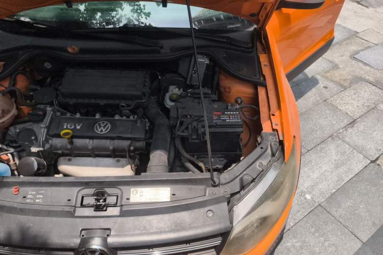 Used Volkswagen Polo 2012 1.6L Cross Polo Automatic Transmission Engine Bay Left