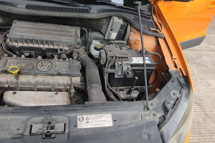 Used Volkswagen Polo 2012 1.6L Cross Polo Automatic Transmission Engine Bay Left
