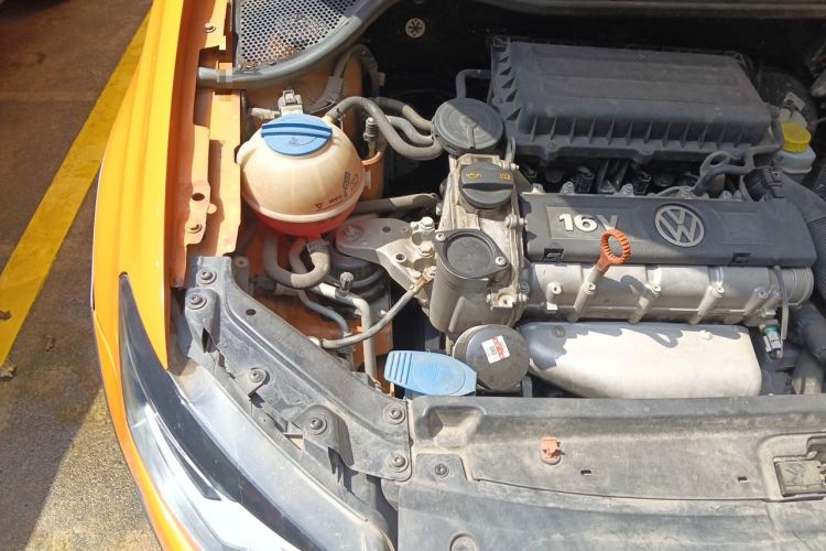 Used Volkswagen Polo 2012 1.6L Cross Polo Automatic Transmission Engine Bay Right