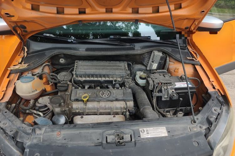 Used Volkswagen Polo 2012 1.6L Cross Polo Automatic Transmission Engine Bay