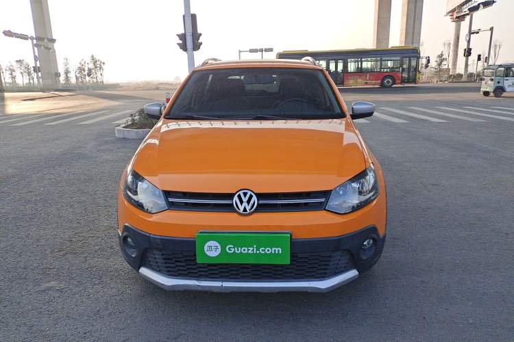 Used Volkswagen Polo 2012 1.6L Cross Polo MT Exterior 1
