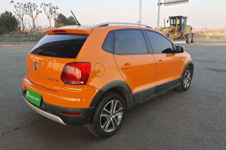 Used Volkswagen Polo 2012 1.6L Cross Polo MT Exterior 3