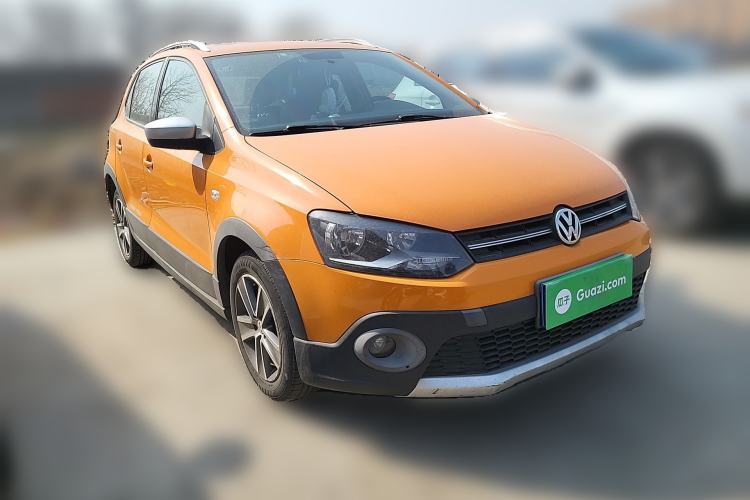Used Volkswagen Polo 2012 1.6L Cross Polo Automatic Transmission Front Right 45 Deg
