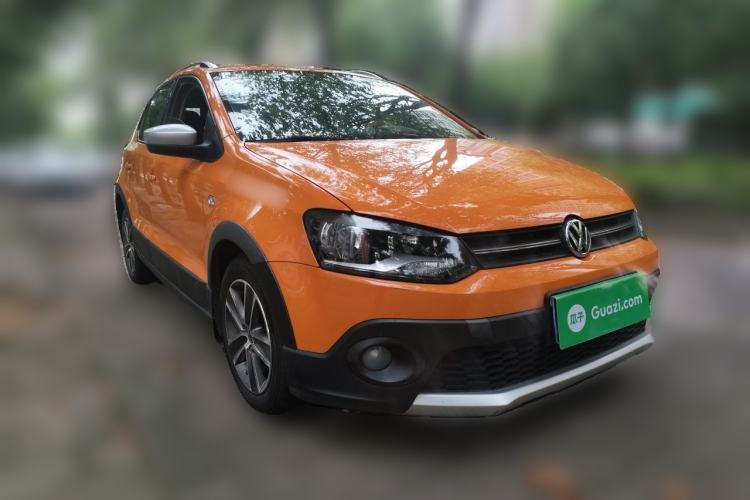 Used Volkswagen Polo 2012 1.6L Cross Polo MT Front Right 45 Deg