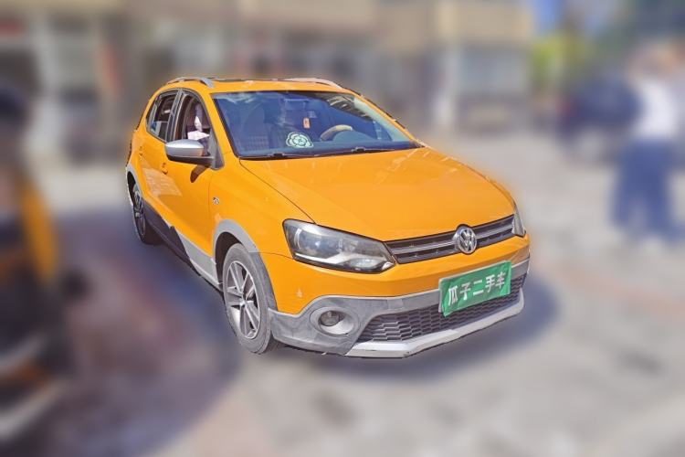 Used Volkswagen Polo 2012 1.6L Cross Polo Automatic Transmission Front Right 45 Deg