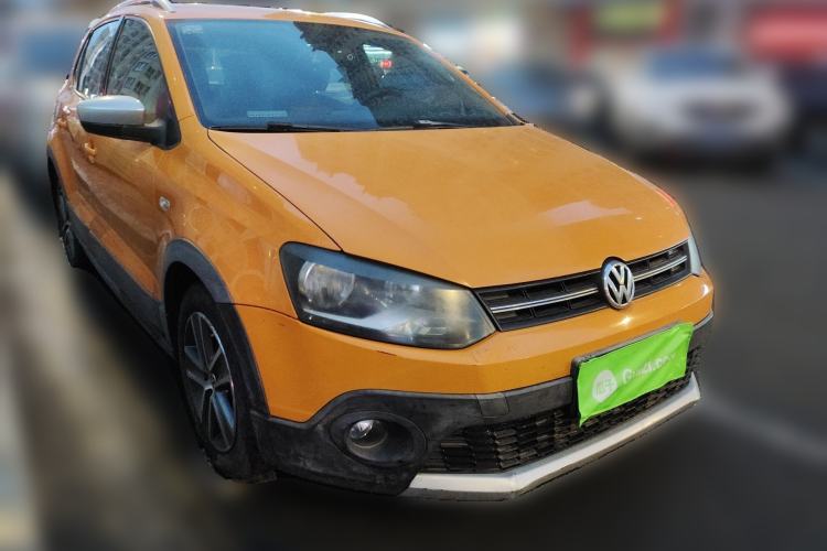 Used Volkswagen Polo 2012 1.6L Cross Polo MT Front Right 45 Deg