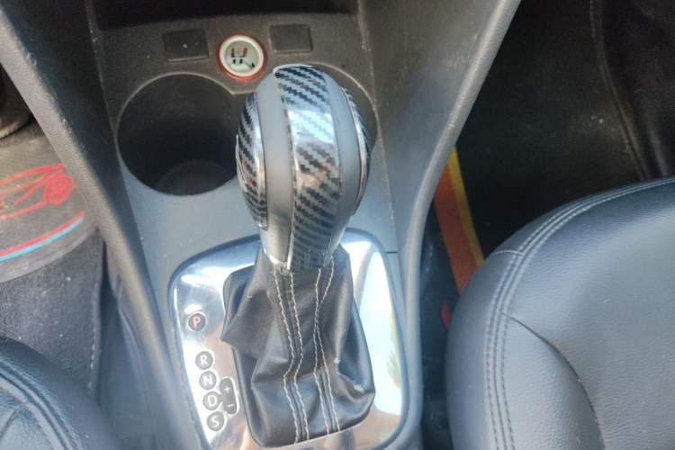 Used Volkswagen Polo  Gear Lever