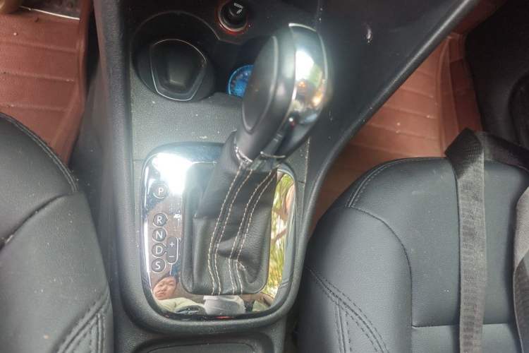 Used Volkswagen Polo 2012 1.6L Cross Polo Automatic Transmission Gear Lever