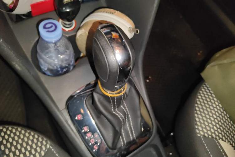 Used Volkswagen Polo 2012 1.6L Cross Polo Automatic Transmission Gear Lever