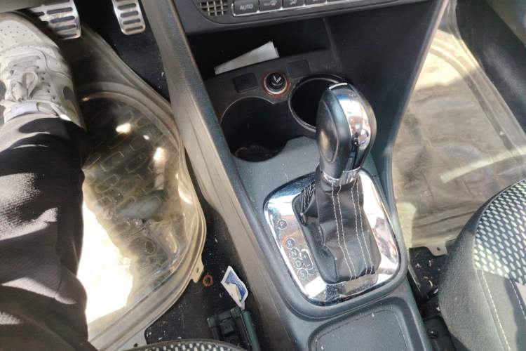 Used Volkswagen Polo 2012 1.6L Cross Polo Automatic Transmission Gear Lever