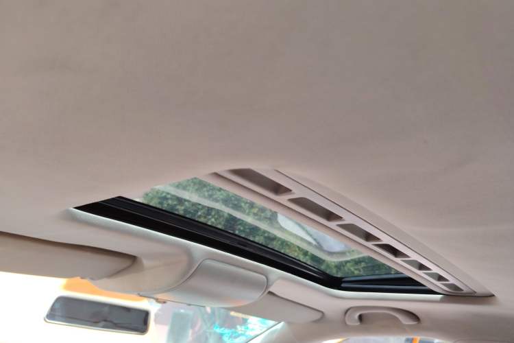 Used Volkswagen Polo 2012 1.6L Cross Polo Automatic Transmission Headliner