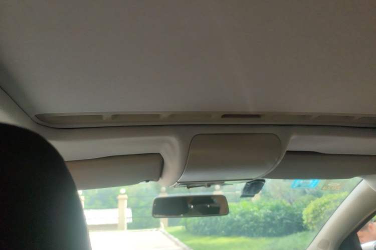 Used Volkswagen Polo 2012 1.6L Cross Polo Automatic Transmission Headliner