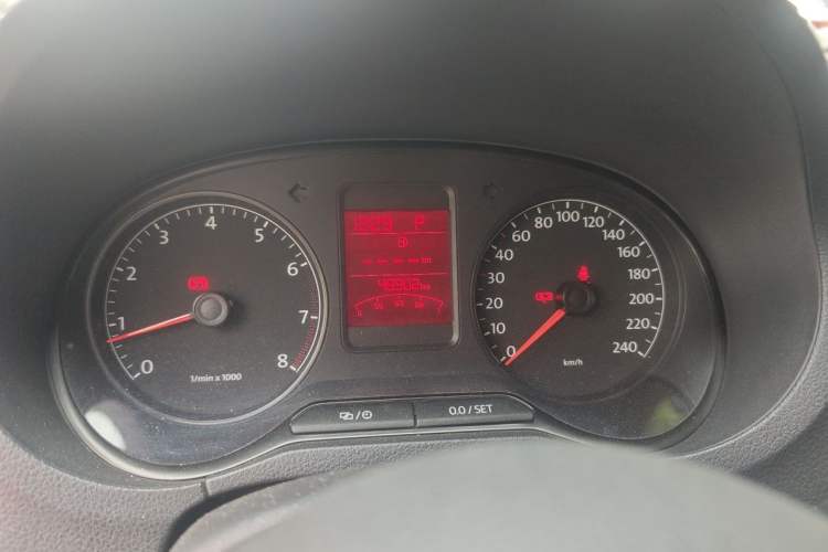 Used Volkswagen Polo 2012 1.6L Cross Polo Automatic Transmission Instrument Cluster