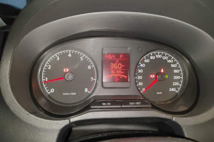 Used Volkswagen Polo 2012 1.6L Cross Polo Automatic Transmission Instrument Cluster